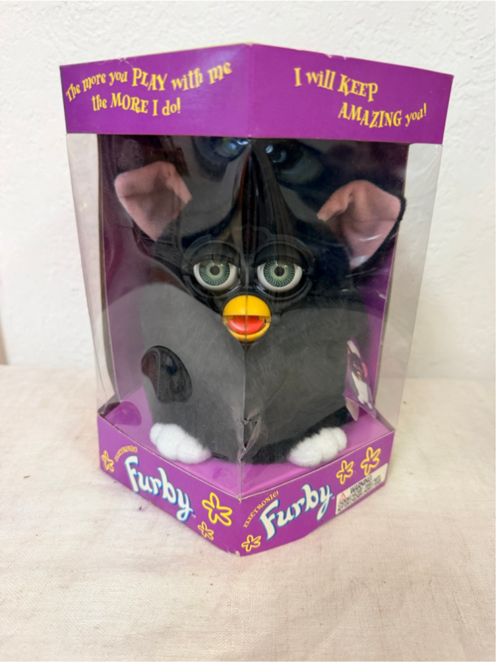 NIB Vintage 1998 Tiger Electronics Furby All Black with White Feet Green Eyes